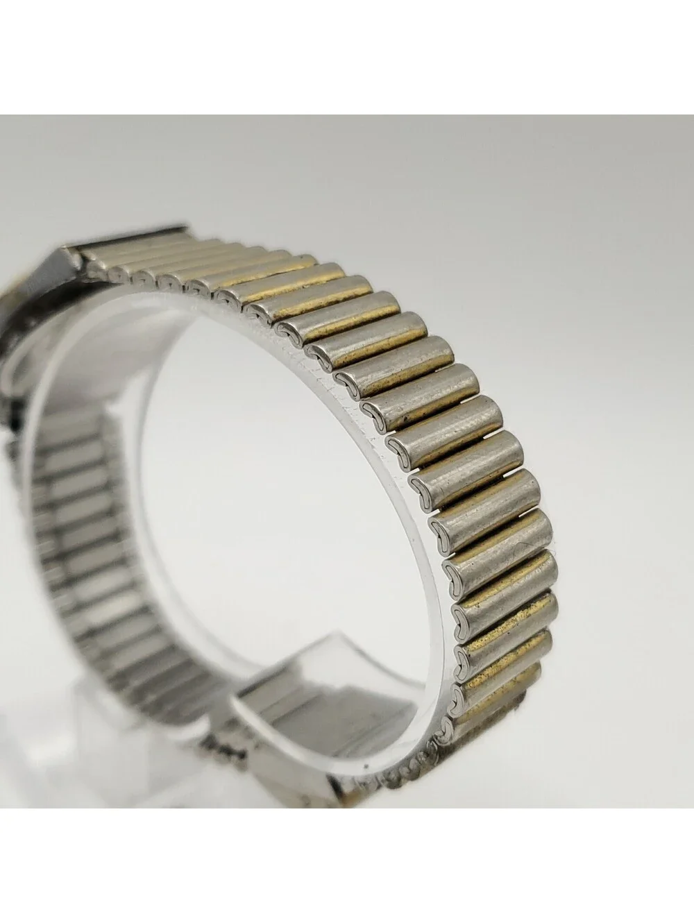 Vintage Timex Q Quartz 25mm Two-Tone Womens Adjustable Band Watch New Battery